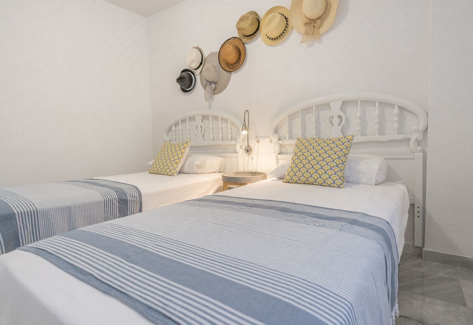 2 soveværelse Lejlighed til leje i La Herradura med garage - € 1.400 (Ref: 9272078)