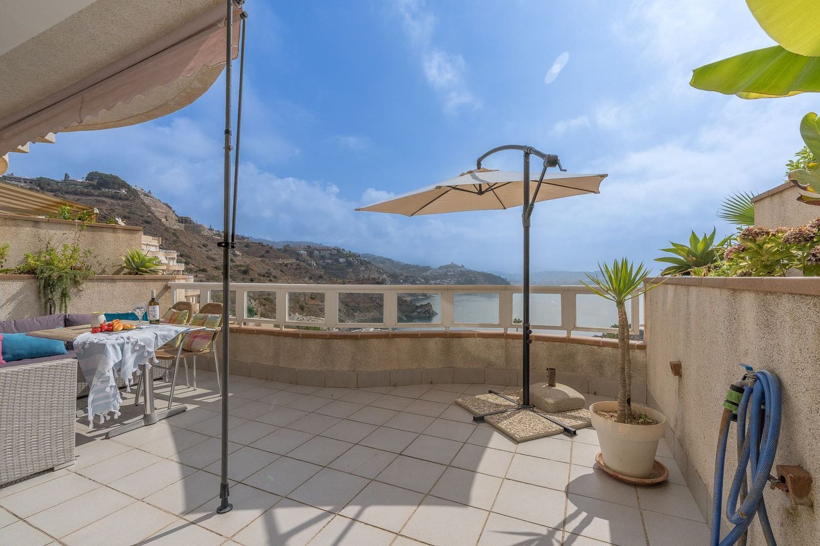 2 soveværelse Lejlighed til leje i La Herradura med garage - € 1.400 (Ref: 9272078)