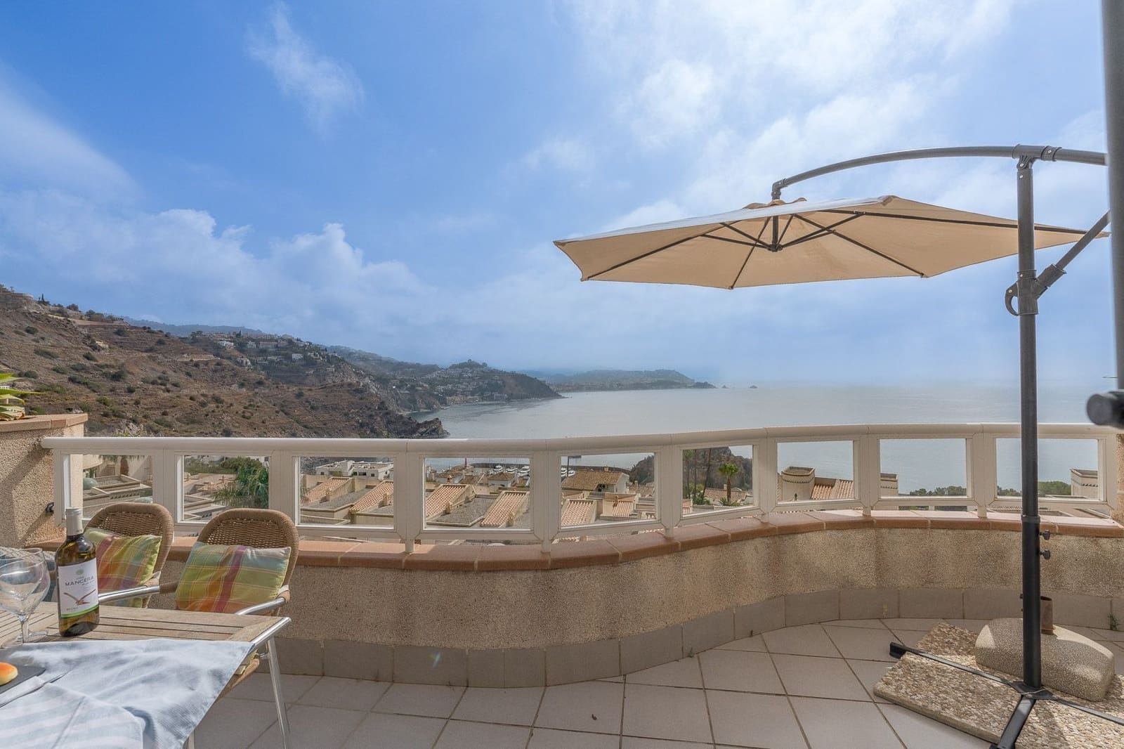 2 soveværelse Lejlighed til leje i La Herradura med garage - € 1.400 (Ref: 9272078)