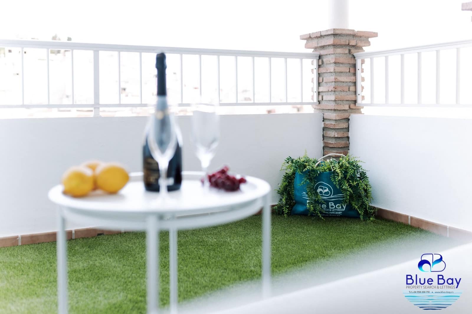 1 soveværelse Lejlighed til leje i La Herradura med swimmingpool - € 950 (Ref: 9272079)