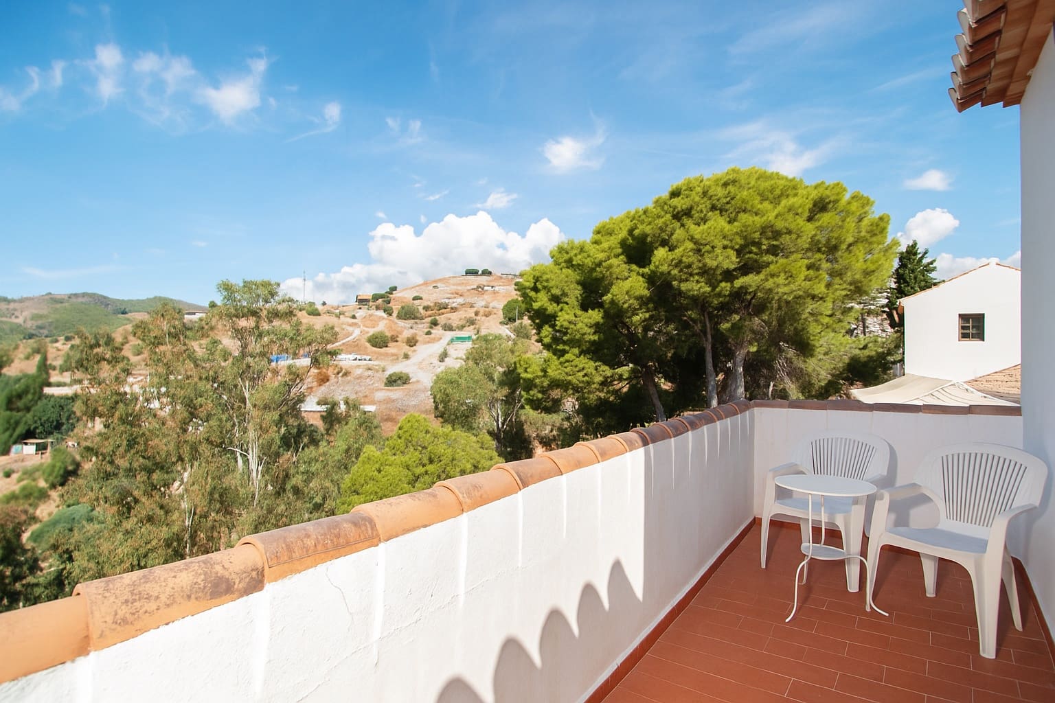 3 bedroom Villa for sale in La Herradura with pool garage - € 525,000 (Ref: 9387384)