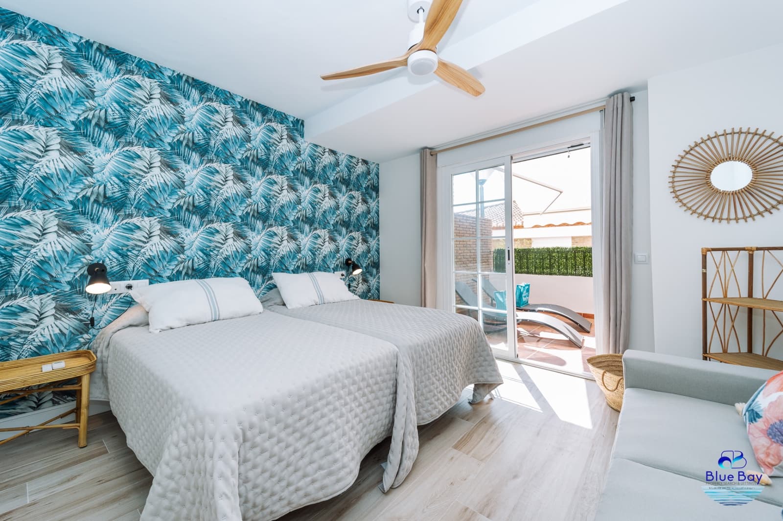 1 soverom Leilighet til salgs i La Herradura med svømmebasseng garasje - € 280 000 (Ref: 9395715)