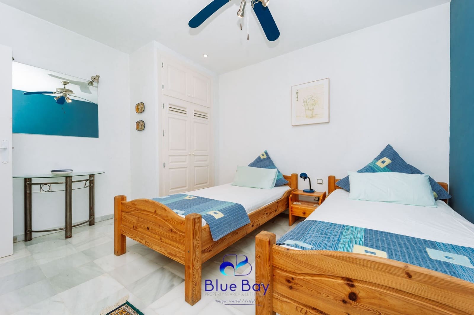 3 slaapkamer Halfvrijstaande villa te koop in La Herradura met zwembad garage - € 650.000 (Ref: 9424275)