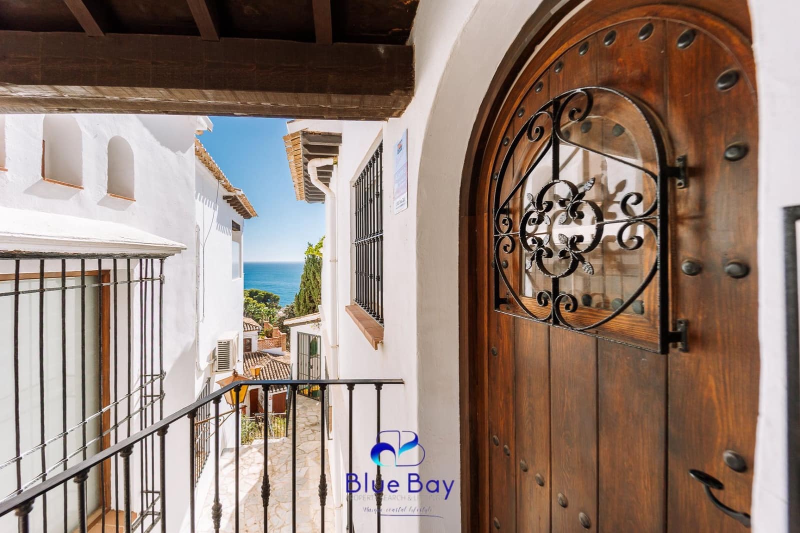 3 slaapkamer Halfvrijstaande villa te koop in La Herradura met zwembad garage - € 650.000 (Ref: 9424275)