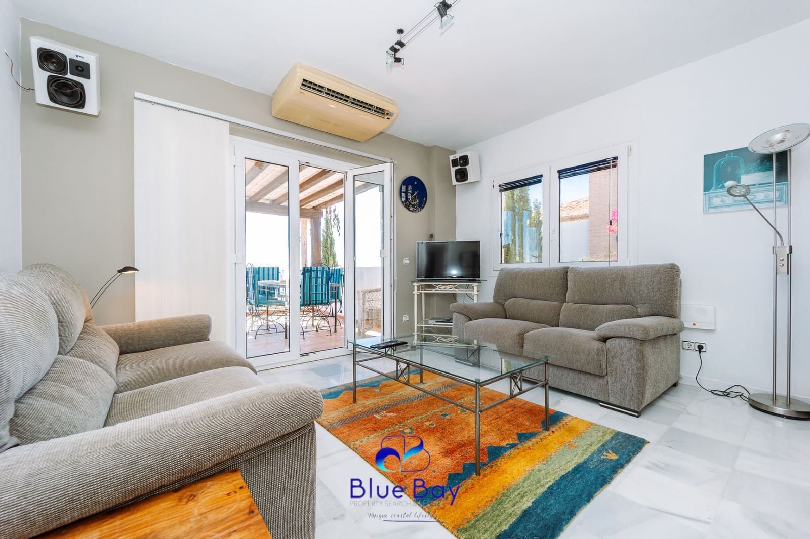 3 slaapkamer Halfvrijstaande villa te koop in La Herradura met zwembad garage - € 650.000 (Ref: 9424275)