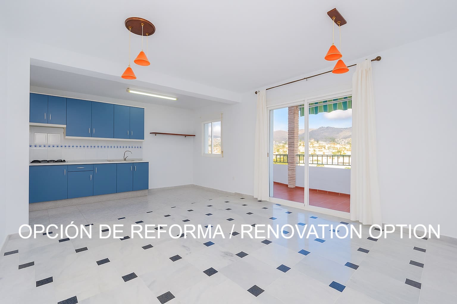 2 slaapkamer Appartement te koop in La Herradura met garage - € 330.000 (Ref: 9439479)