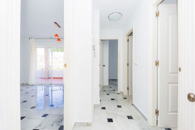 2 slaapkamer Appartement te koop in La Herradura, Almuñécar met garage - € 330.000 (Ref: 9439479)