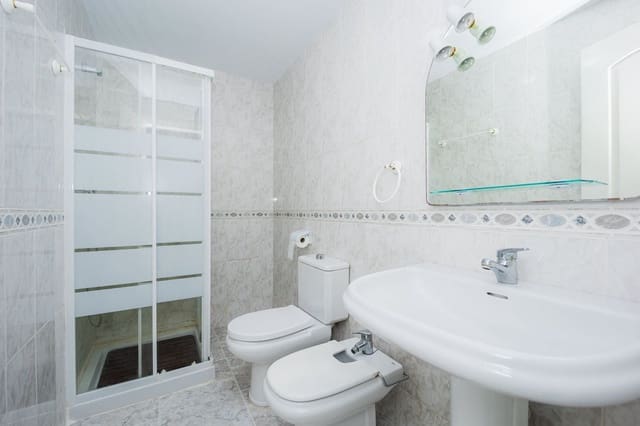 2 slaapkamer Appartement te koop in La Herradura, Almuñécar met garage - € 330.000 (Ref: 9439479)