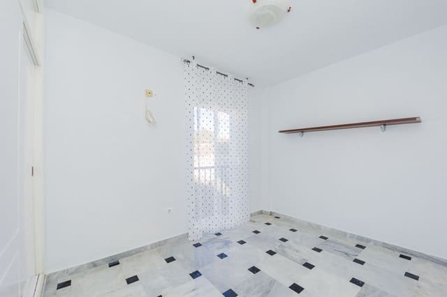 2 slaapkamer Appartement te koop in La Herradura, Almuñécar met garage - € 330.000 (Ref: 9439479)