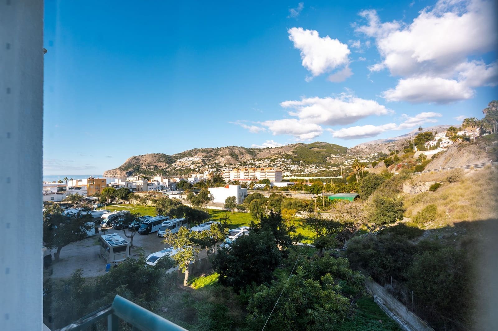 2 slaapkamer Appartement te koop in La Herradura met garage - € 330.000 (Ref: 9439479)