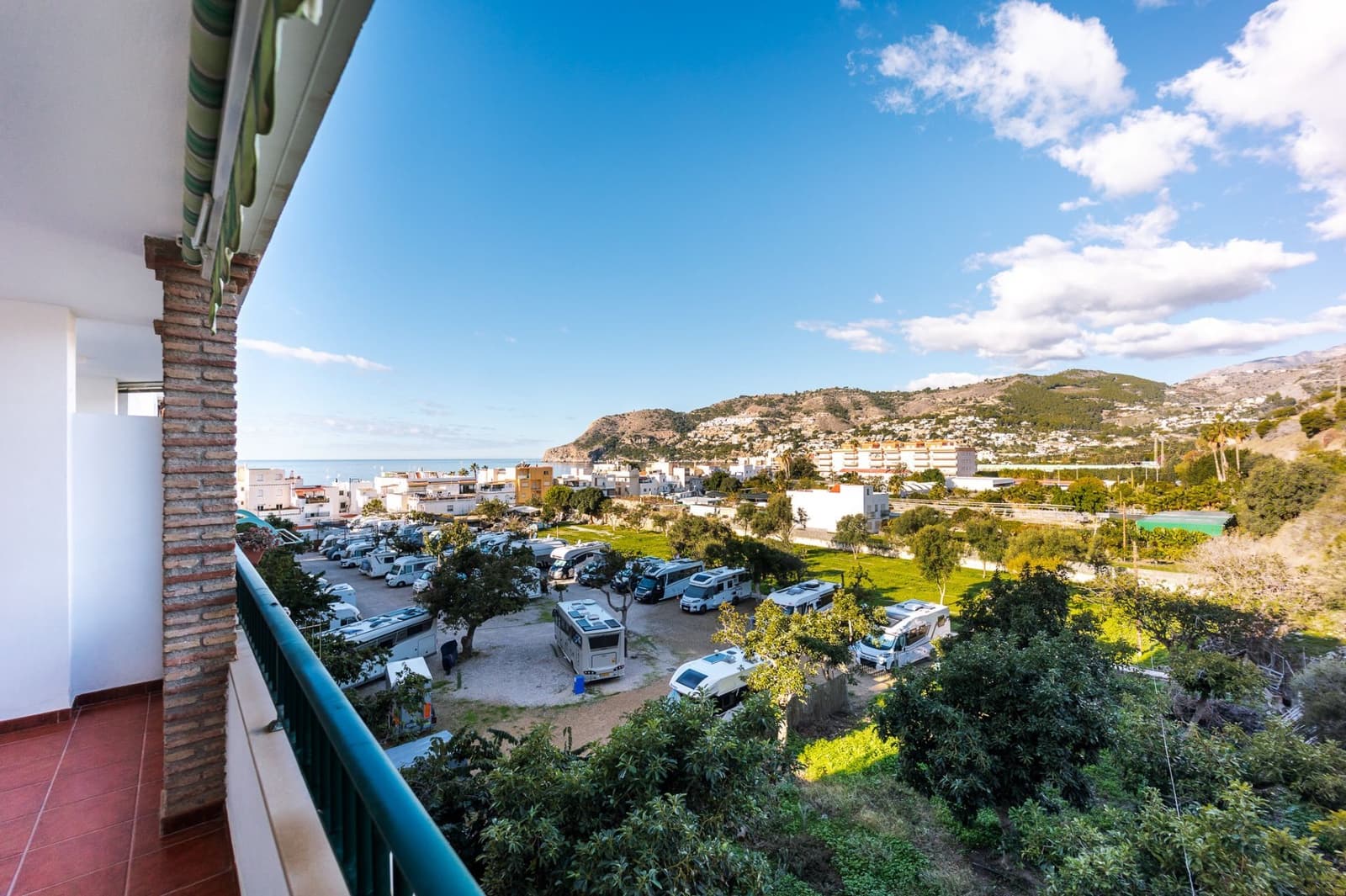 2 slaapkamer Appartement te koop in La Herradura met garage - € 330.000 (Ref: 9439479)