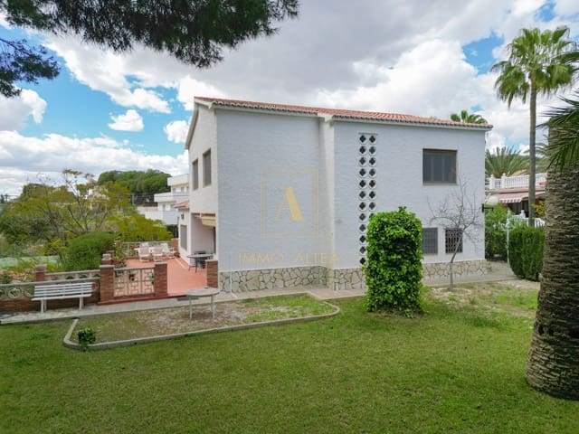4 soveværelse Villa til salg i Alicante by med garage - € 1.090.000 (Ref: 10004980)