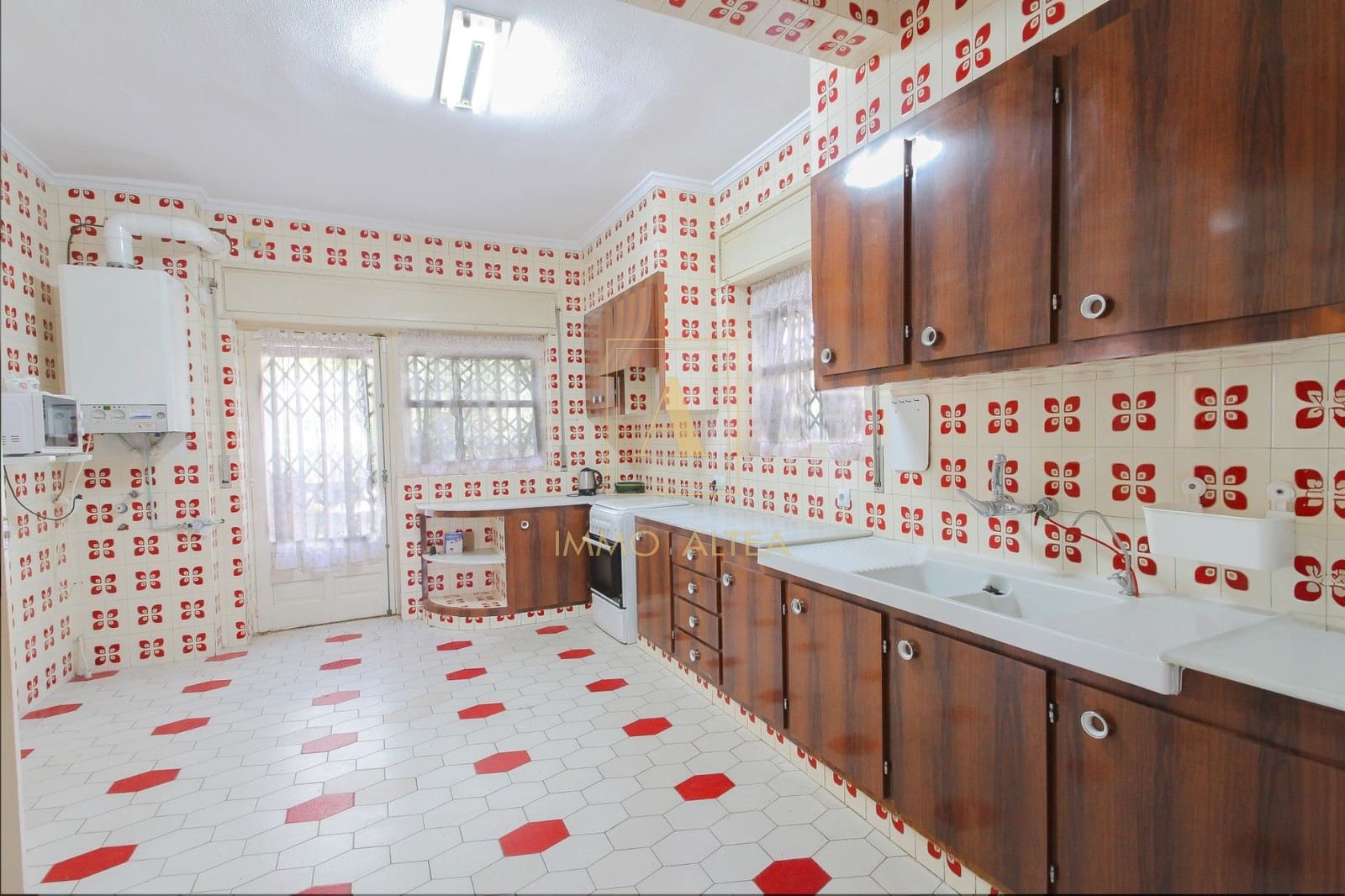 4 soveværelse Villa til salg i Alicante by med garage - € 1.090.000 (Ref: 10004980)