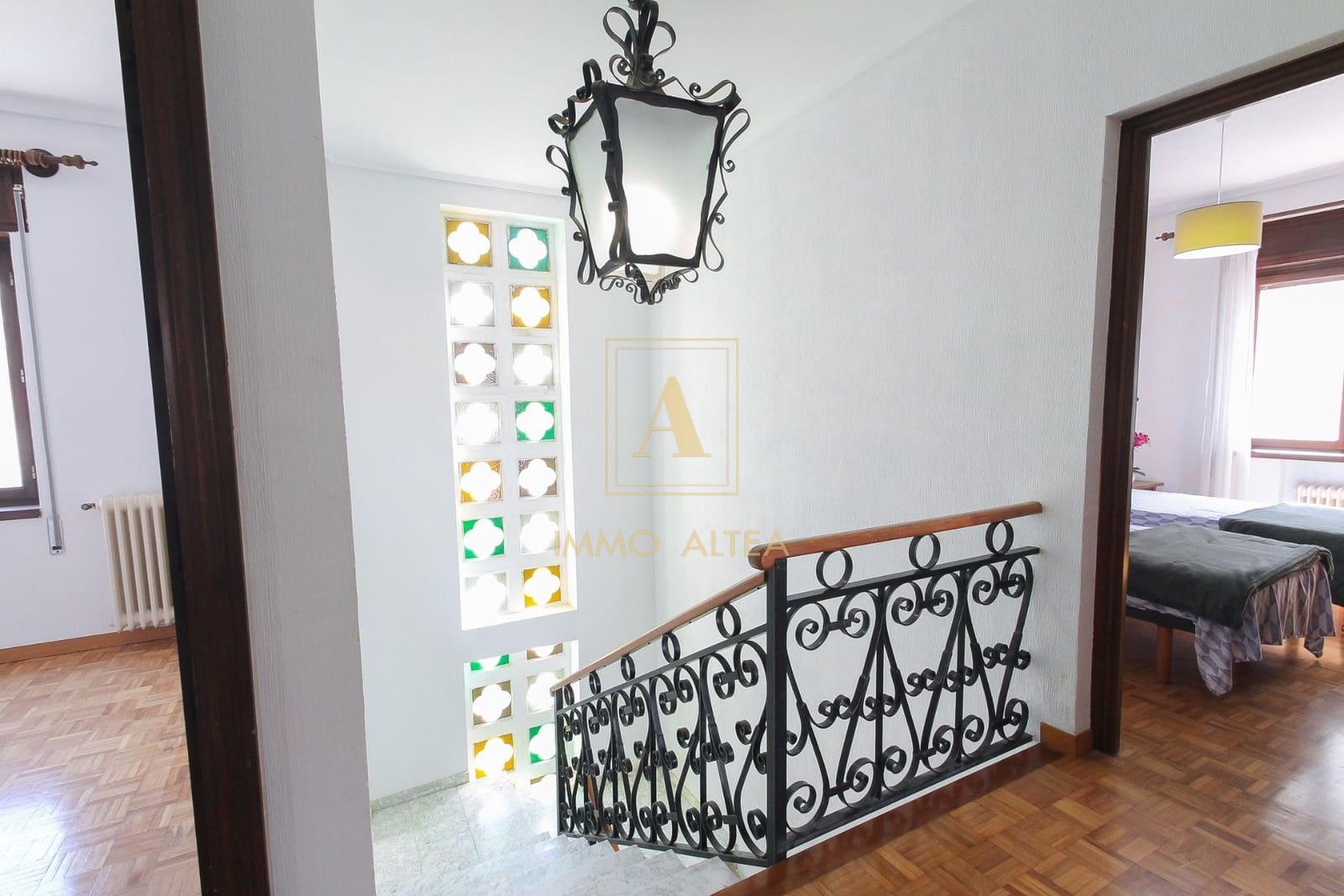 4 soveværelse Villa til salg i Alicante by med garage - € 1.090.000 (Ref: 10004980)
