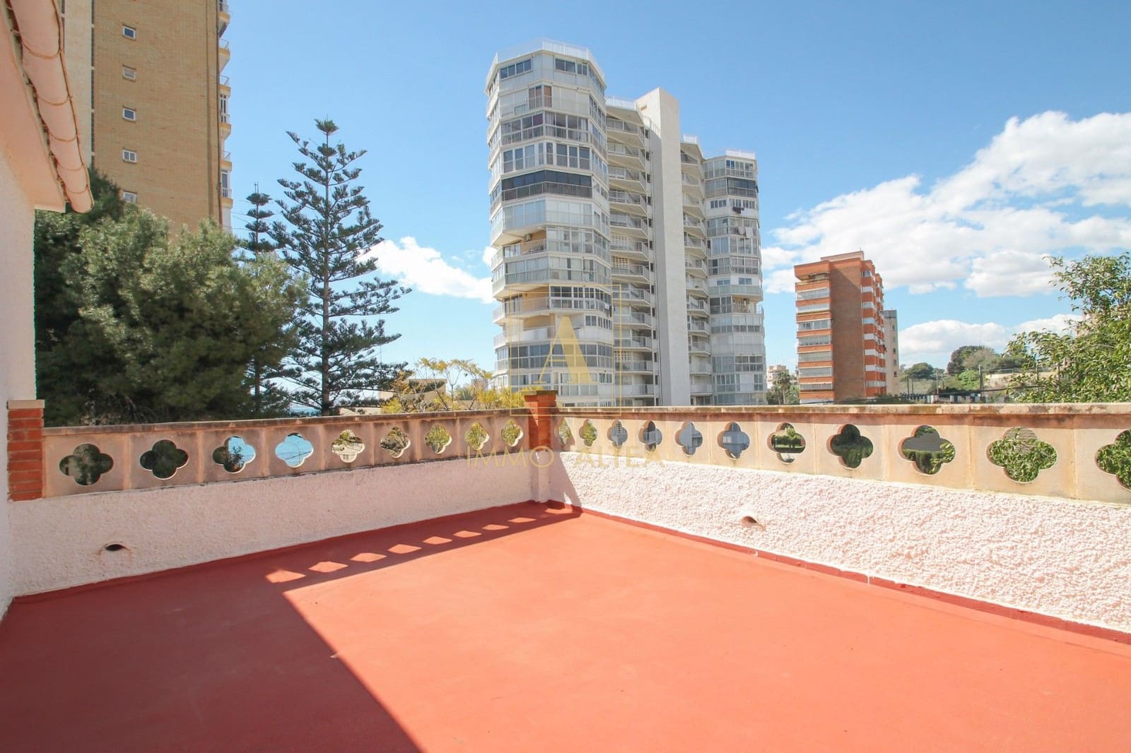4 soveværelse Villa til salg i Alicante by med garage - € 1.090.000 (Ref: 10004980)