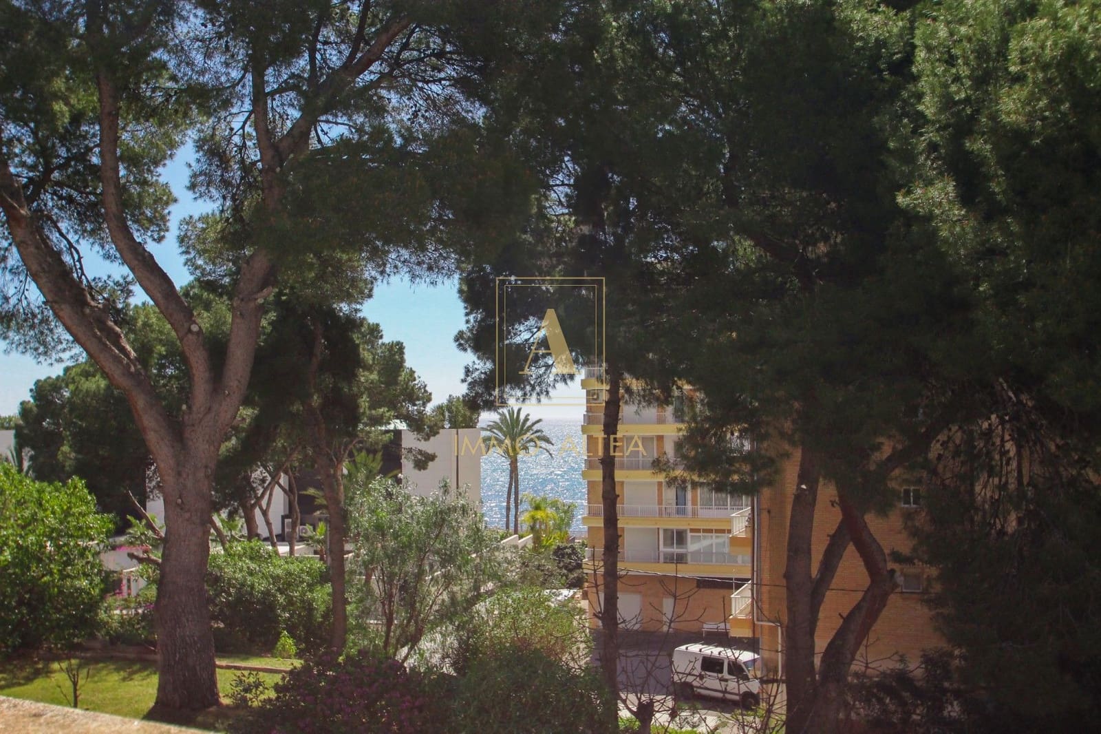 4 soveværelse Villa til salg i Alicante by med garage - € 1.090.000 (Ref: 10004980)