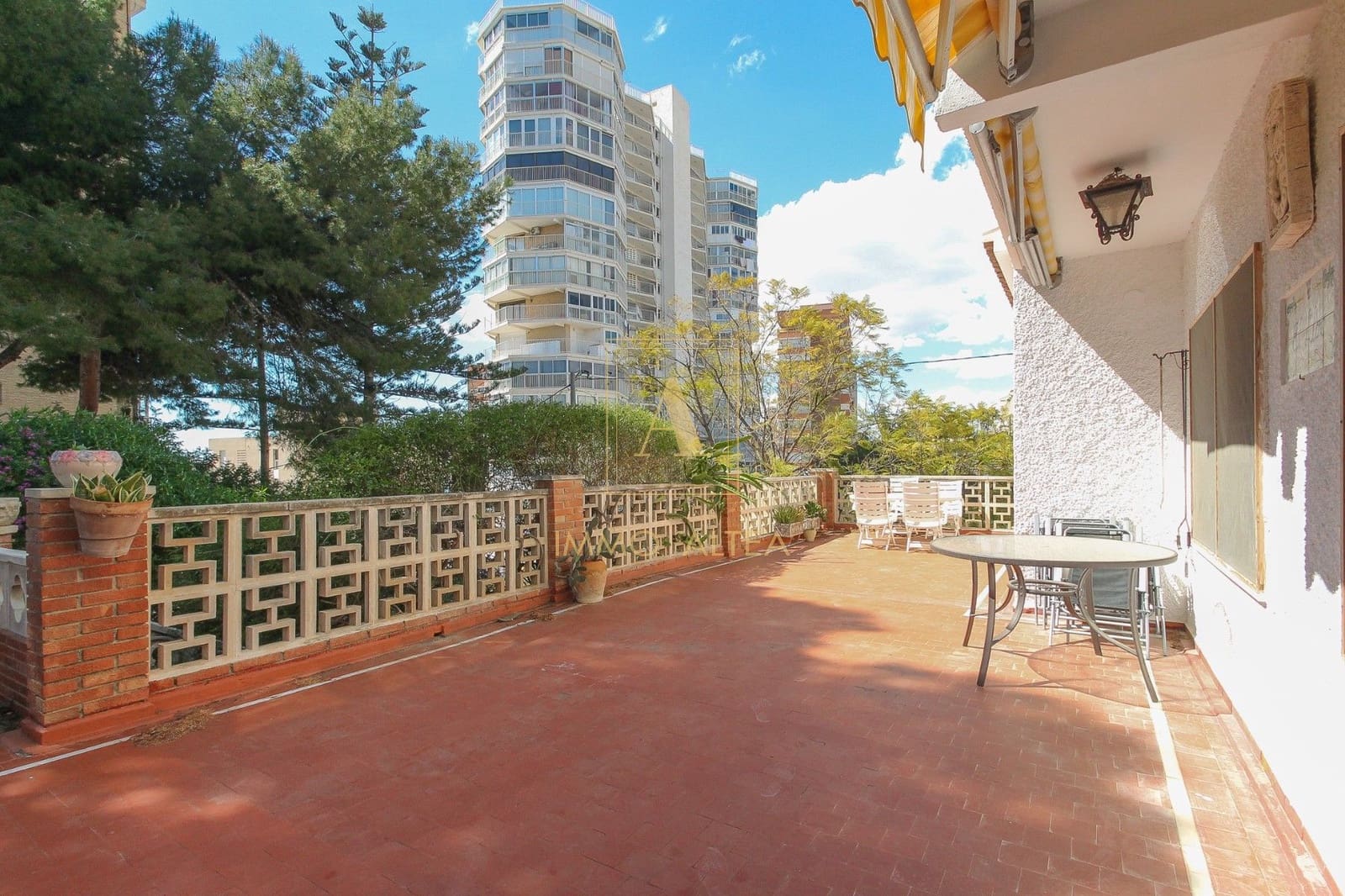 4 soveværelse Villa til salg i Alicante by med garage - € 1.090.000 (Ref: 10004980)