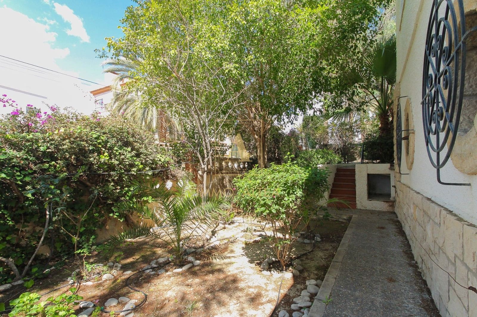 4 soveværelse Villa til salg i Alicante by med garage - € 1.090.000 (Ref: 10004980)