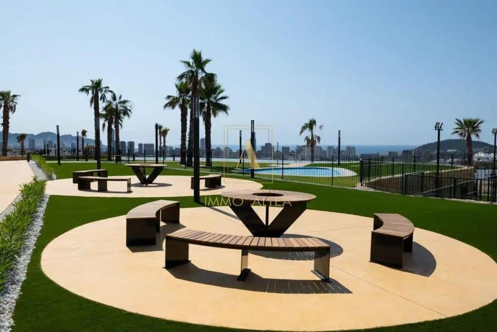 4 sovrum Lägenhet till salu i Alicante stad med pool - 595 000 € (Ref: 10029992)