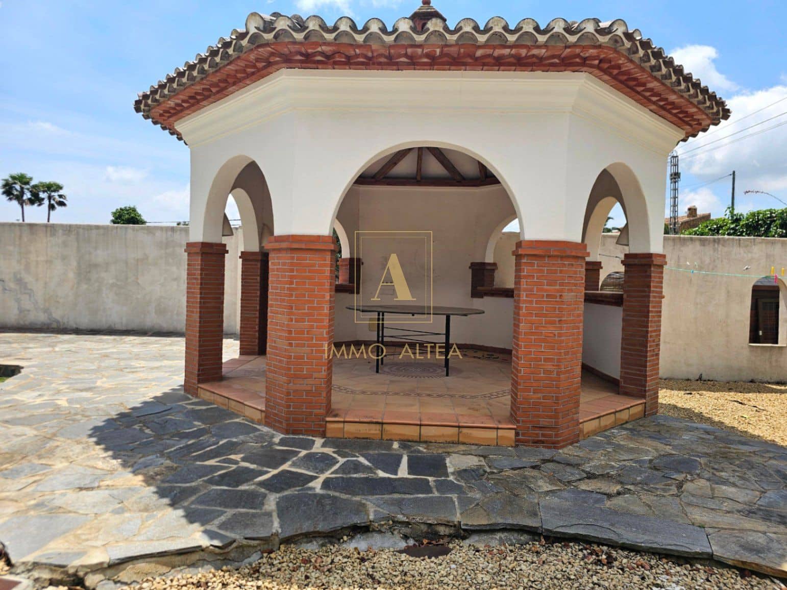 Chalet de 6 habitaciones en Alicante / Alacant ciudad en venta con piscina garaje - 1.295.000 € (Ref: 10034856)