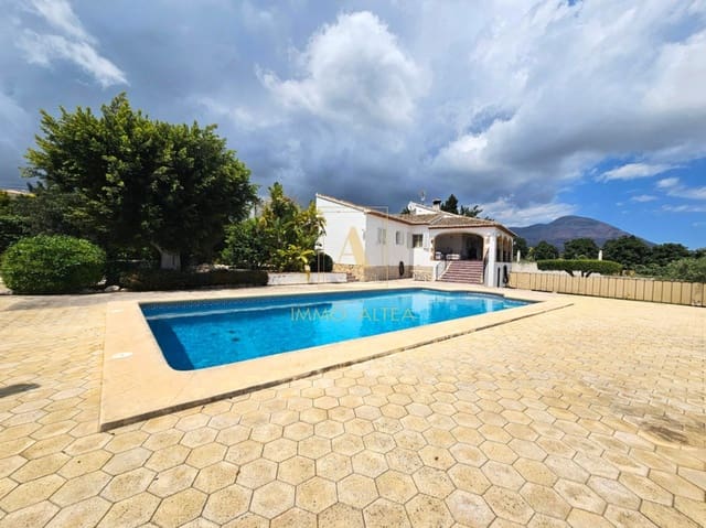 Chalet de 6 habitaciones en Alicante / Alacant ciudad en venta con piscina garaje - 1.295.000 € (Ref: 10034856)