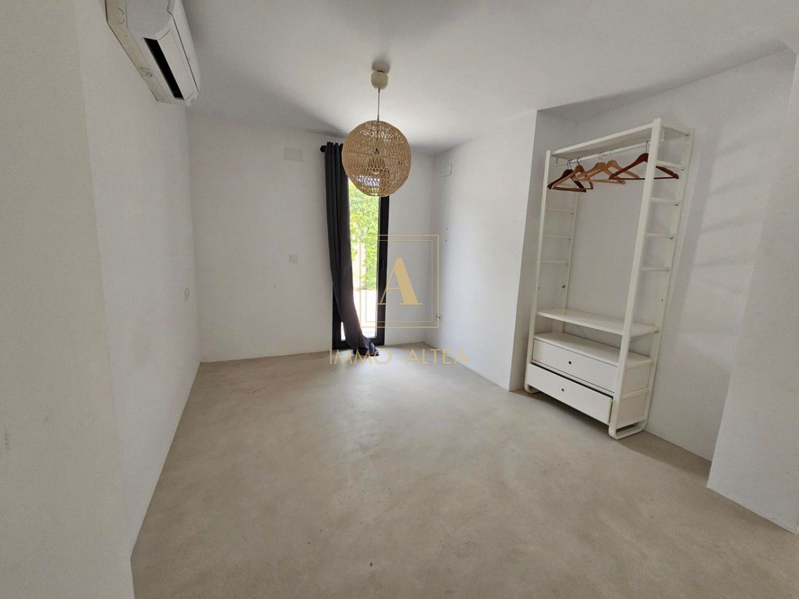Chalet de 6 habitaciones en Alicante / Alacant ciudad en venta con piscina garaje - 1.295.000 € (Ref: 10034856)