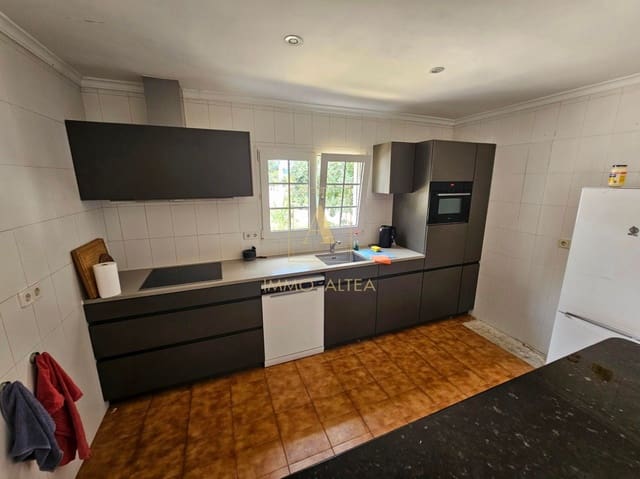 Chalet de 6 habitaciones en Alicante / Alacant ciudad en venta con piscina garaje - 1.295.000 € (Ref: 10034856)