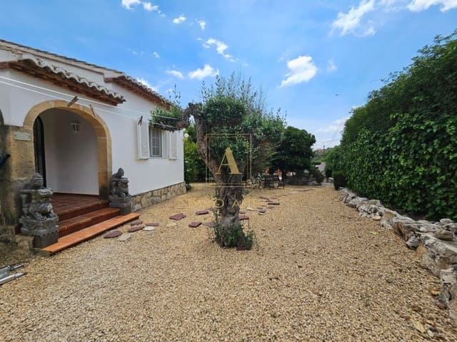 Chalet de 6 habitaciones en Alicante / Alacant ciudad en venta con piscina garaje - 1.295.000 € (Ref: 10034856)