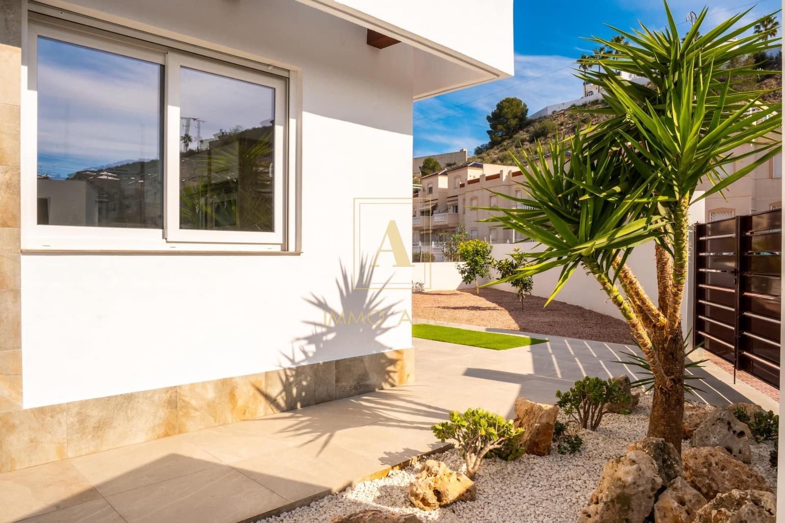 5 soveværelse Villa til salg i Alicante by med swimmingpool garage - € 587.000 (Ref: 10046789)