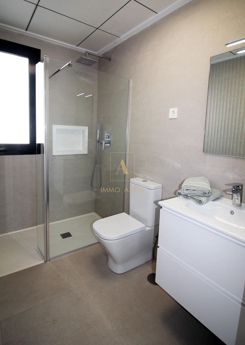 4 slaapkamer Villa te koop in Pilar de la Horadada met zwembad garage - € 384.900 (Ref: 10061231)
