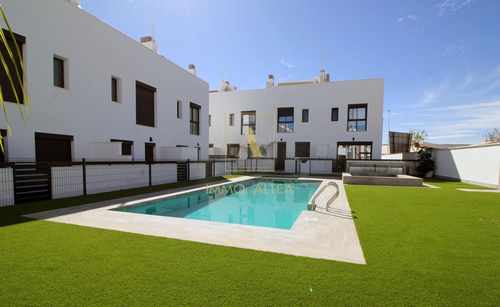 4 slaapkamer Villa te koop in Pilar de la Horadada met zwembad garage - € 384.900 (Ref: 10061231)