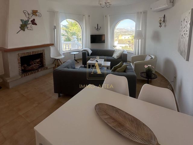 3 soveværelse Villa til salg i Alicante by med swimmingpool garage - € 665.000 (Ref: 10097503)