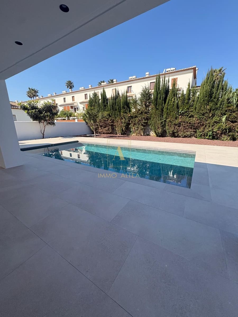 3 chambre Villa/Maison à vendre à Denia avec piscine - 1 190 000 € (Ref: 10139085)