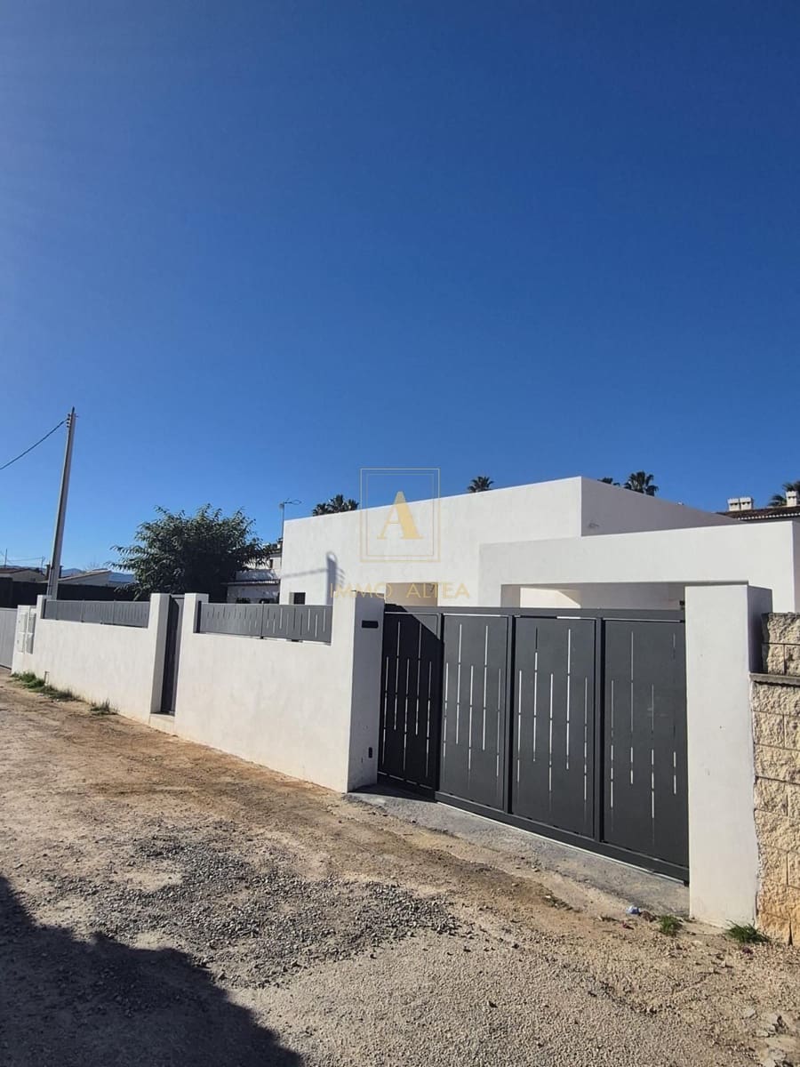 3 chambre Villa/Maison à vendre à Denia avec piscine - 1 190 000 € (Ref: 10139085)