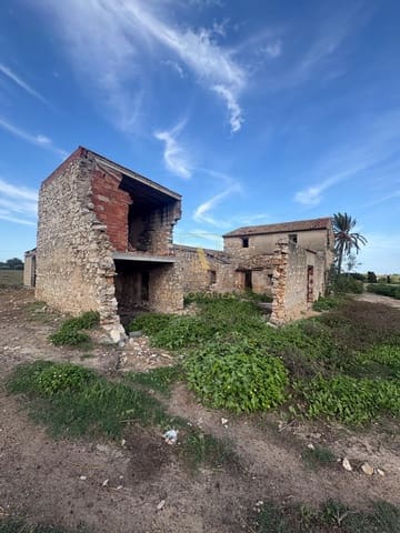 Ubebygd land til salgs i Dénia - € 500 000 (Ref: 10158963)