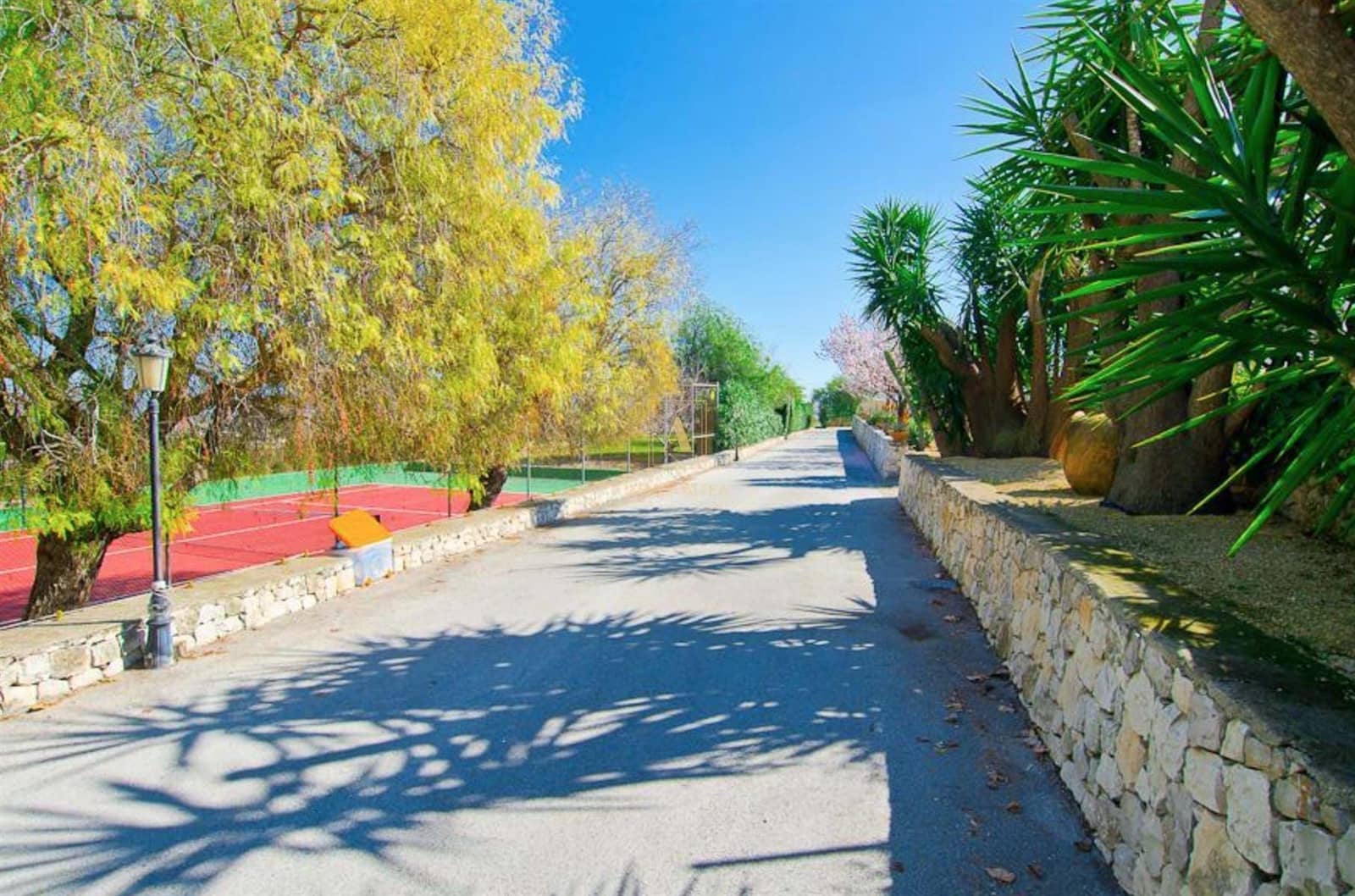 6 bedroom Villa for sale in Benissa - € 1,750,000 (Ref: 7321658)