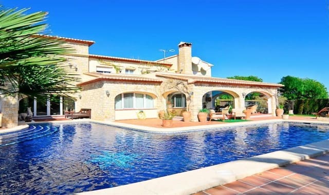 6 makuuhuone Huvila myytävänä paikassa Benissa - 1 750 000 € (Ref: 7321658)