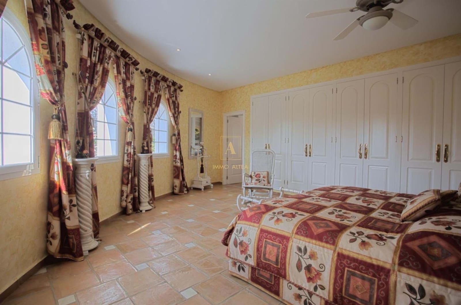 7 slaapkamer Villa te koop in La Nucia met zwembad garage - € 2.900.000 (Ref: 7321799)