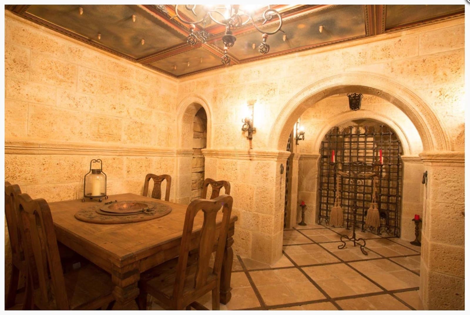 7 slaapkamer Villa te koop in La Nucia met zwembad garage - € 2.900.000 (Ref: 7321799)