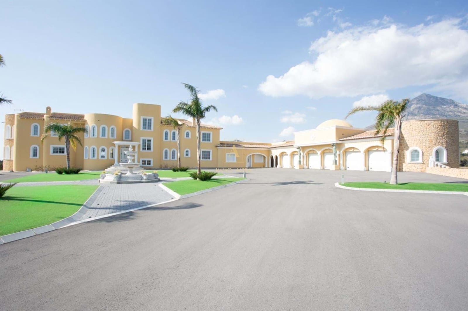 7 slaapkamer Villa te koop in La Nucia met zwembad garage - € 2.900.000 (Ref: 7321799)