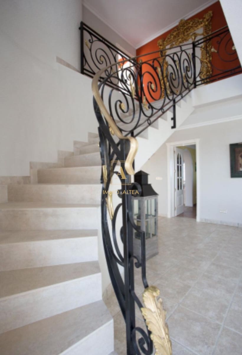 7 slaapkamer Villa te koop in La Nucia met zwembad garage - € 2.900.000 (Ref: 7321799)