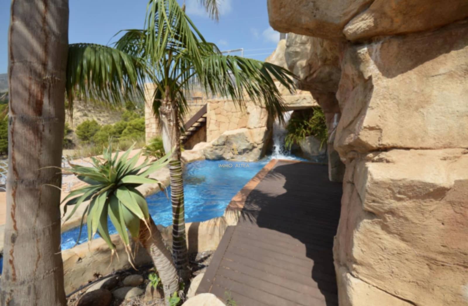 7 slaapkamer Villa te koop in La Nucia met zwembad garage - € 2.900.000 (Ref: 7321799)