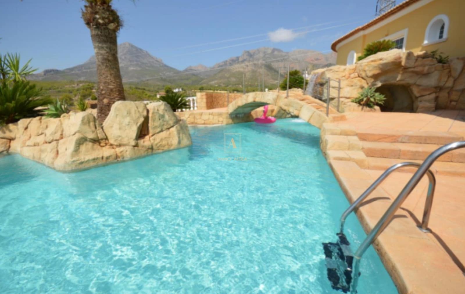 7 slaapkamer Villa te koop in La Nucia met zwembad garage - € 2.900.000 (Ref: 7321799)