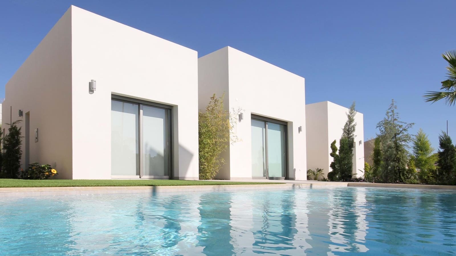 3 bedroom Villa for sale in El Campello - € 849,900 (Ref: 7321856)