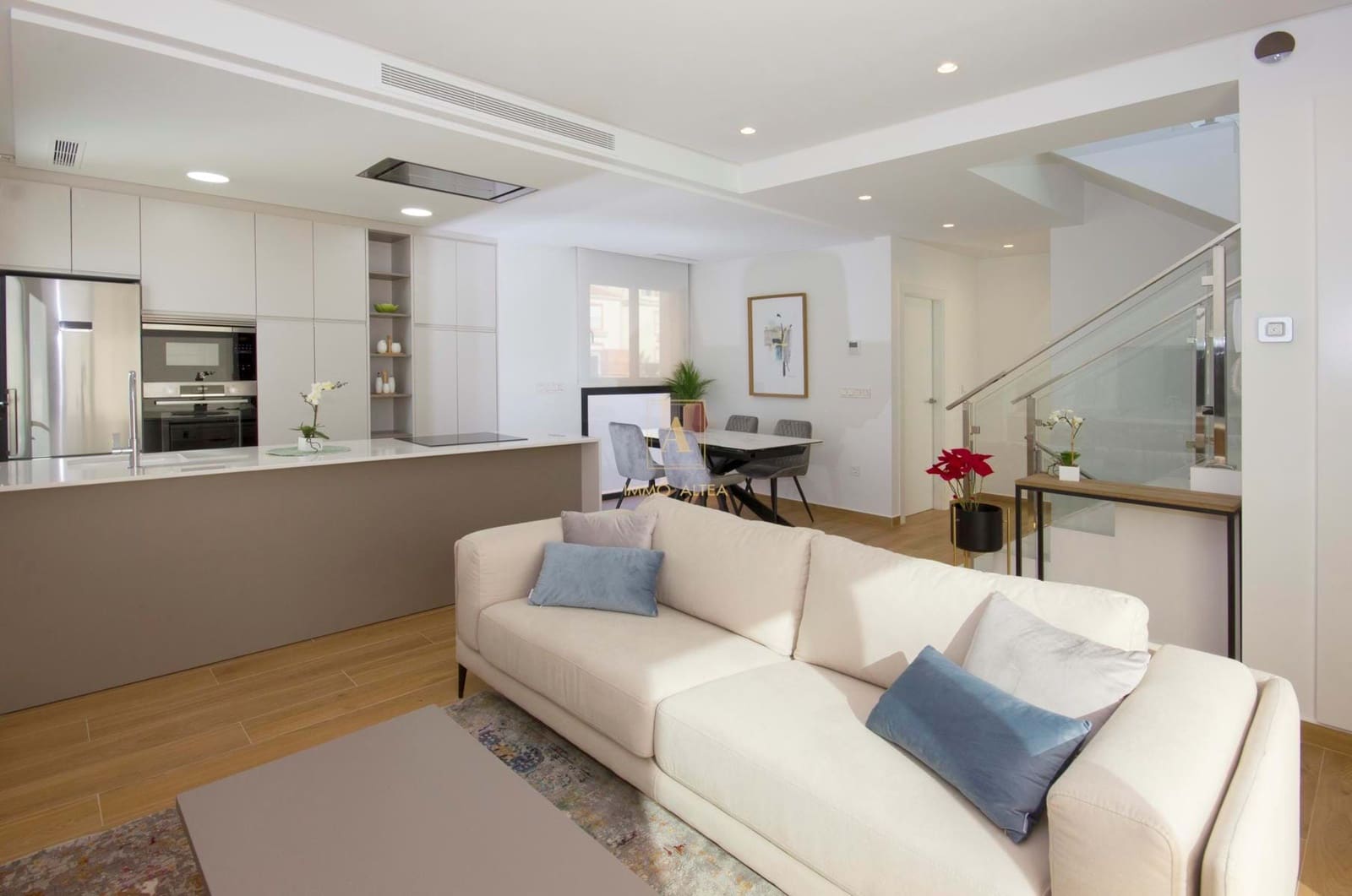 3 bedroom Villa for sale in El Campello - € 849,900 (Ref: 7321856)