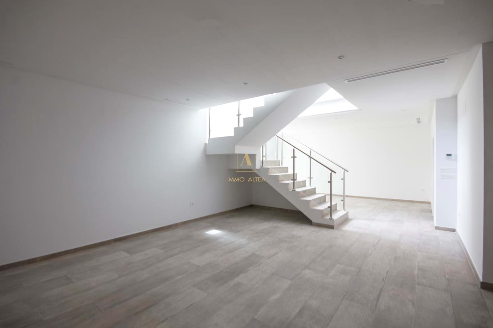 3 bedroom Villa for sale in El Campello - € 849,900 (Ref: 7321856)