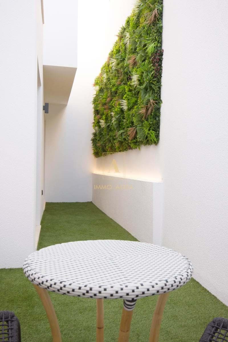 3 bedroom Villa for sale in El Campello - € 849,900 (Ref: 7321856)