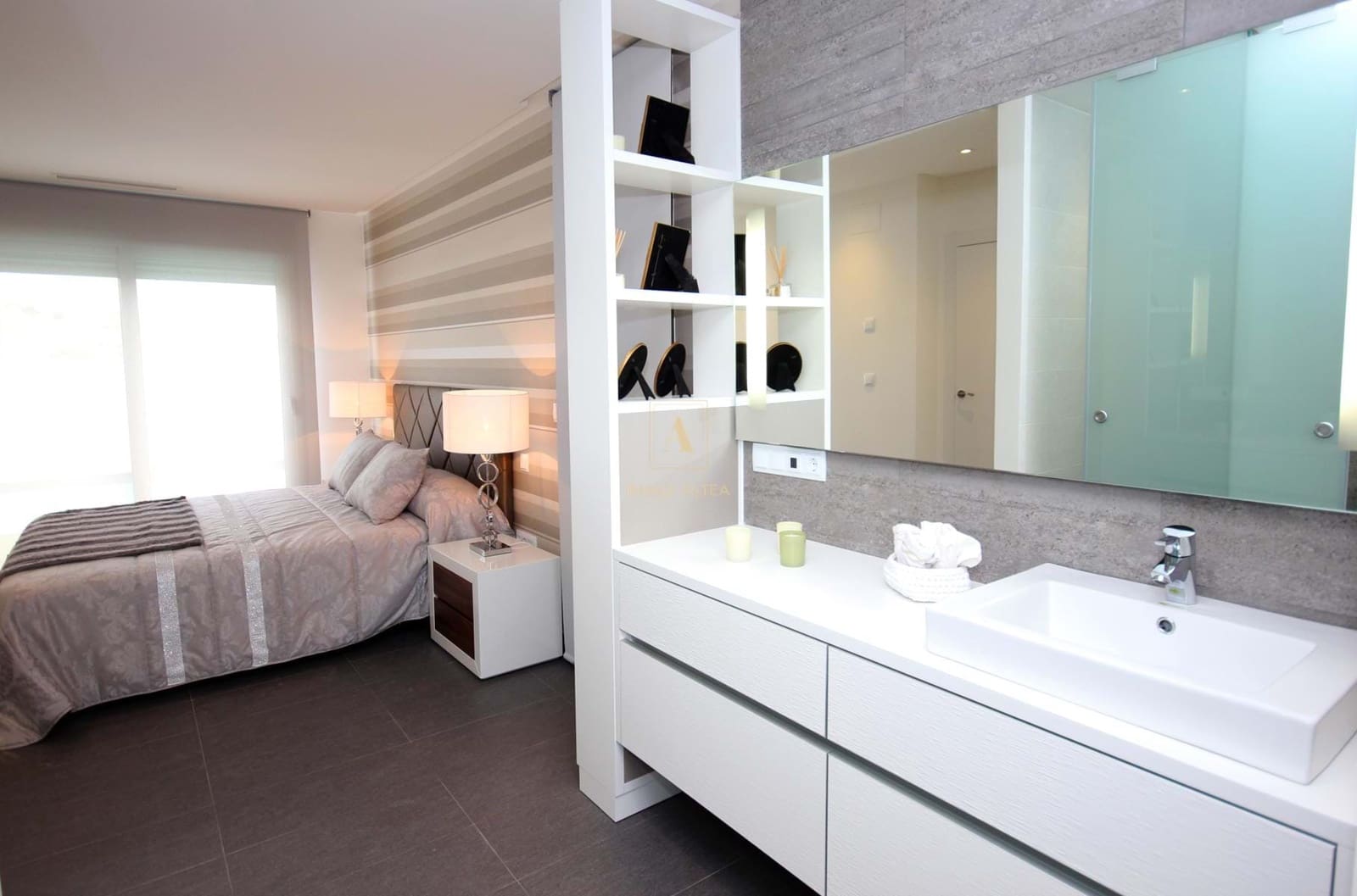 3 bedroom Villa for sale in El Campello - € 849,900 (Ref: 7321856)