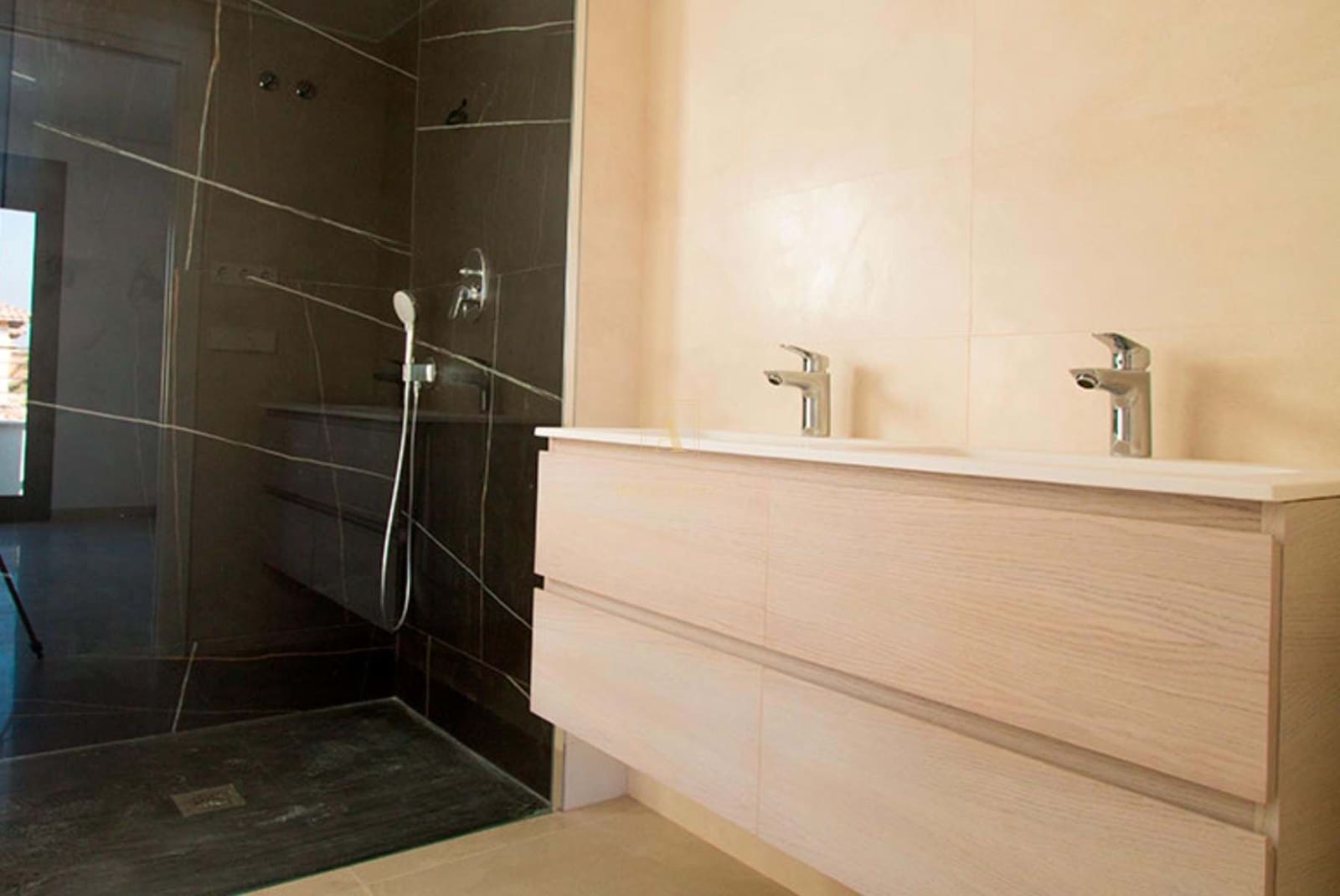 4 bedroom Villa for sale in Elche / Elx - € 510,000 (Ref: 7321857)