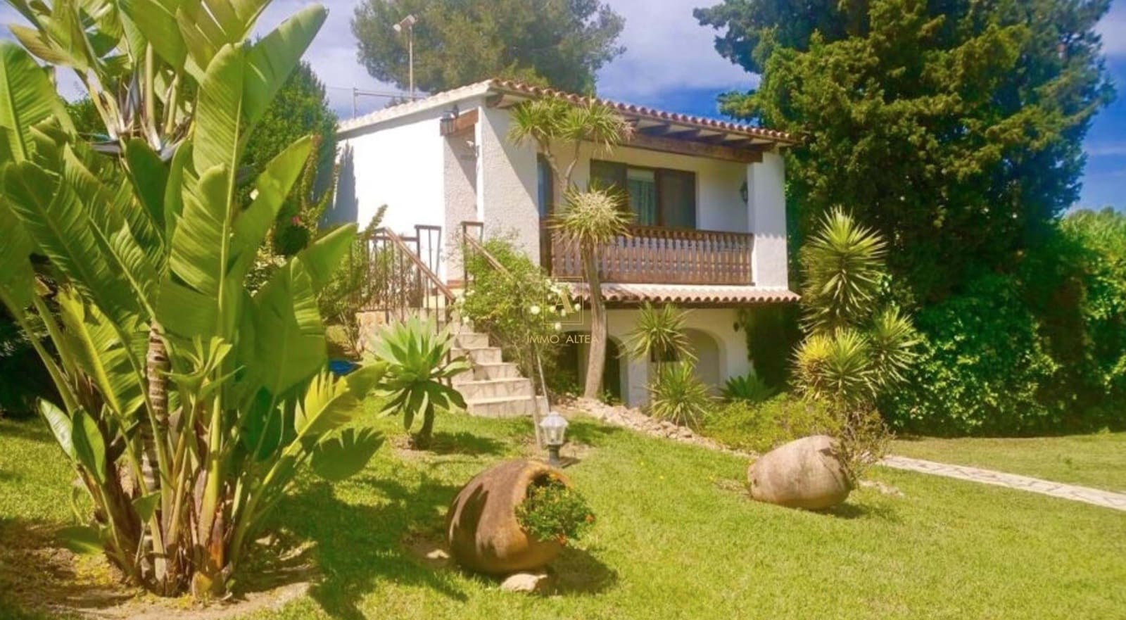 5 bedroom Villa for sale in Javea / Xabia - € 1,950,000 (Ref: 7321864)